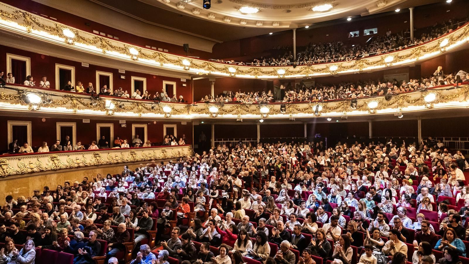 Ven en grupo al teatro